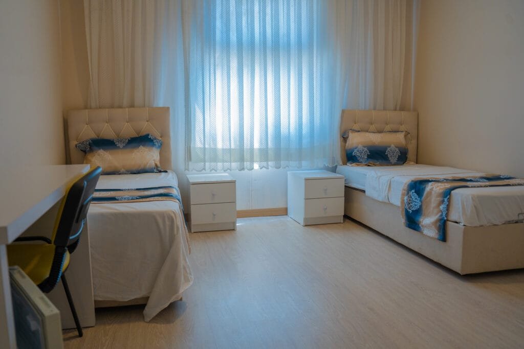 سكن بنات بالقرب من الجامعة
سكن طالبات نظيف ومرتب
سكن متاح داخل تركيا
سكن جامعي معروف